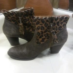 Ankle booties